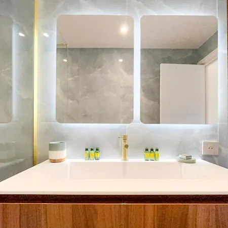 アパート Place Des Lices - K1 サントロペ