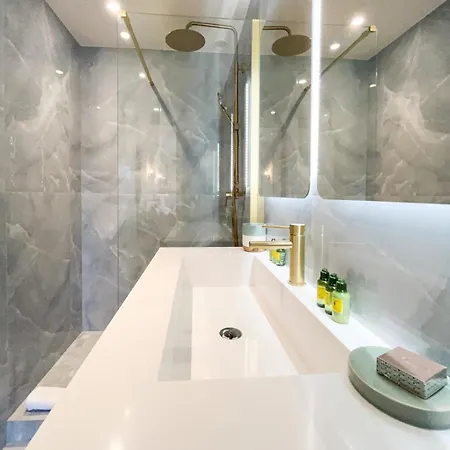 Place Des Lices - K1 サントロペ